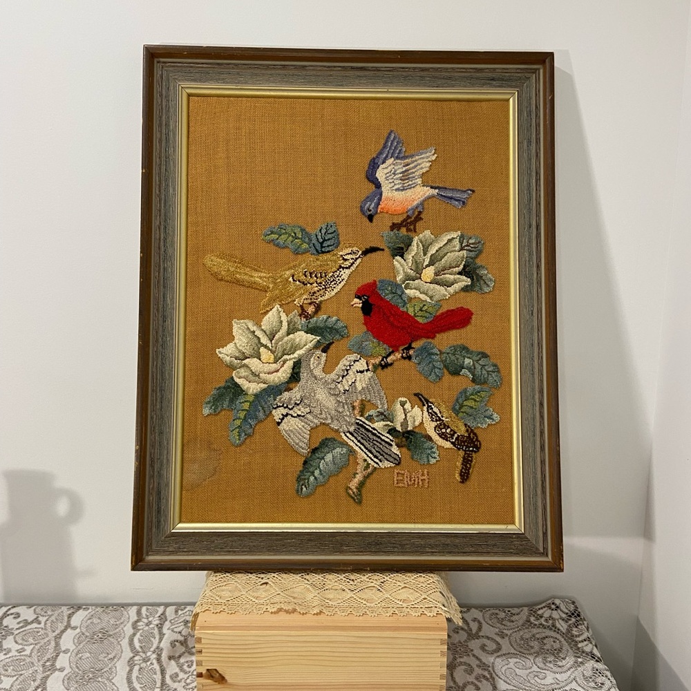 Hook rug tapestry birds wall hanging handmade on burlap